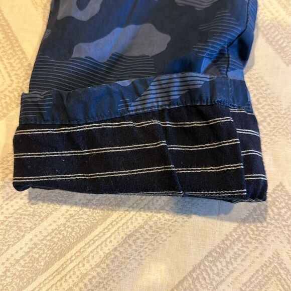 Bit’z Kids Boys Blue Camouflage Cargo Pants - Size 6/7 - Picture 8 of 8